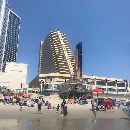 Huge Beachfront Condo Cozysuites At Showboat Atlantic City Eksteriør billede