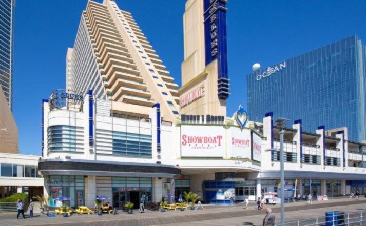 Huge Beachfront Condo Cozysuites At Showboat Atlantic City Eksteriør billede