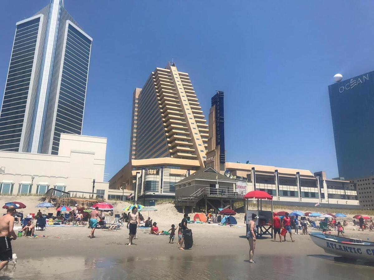 Huge Beachfront Condo Cozysuites At Showboat Atlantic City Eksteriør billede